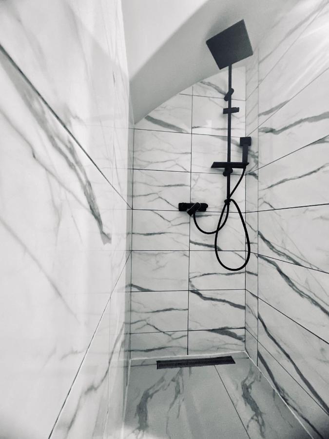 Stay Inn Central Brasov Ap 2 Екстер'єр фото
